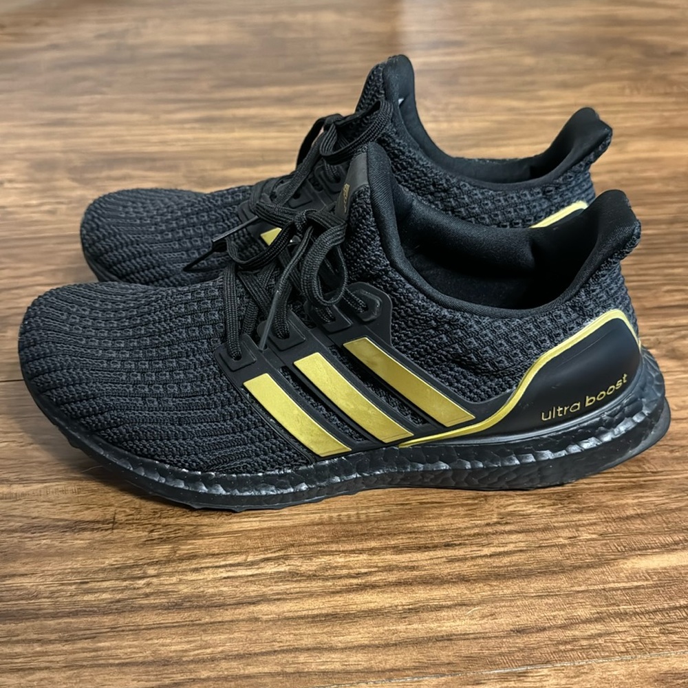 Adidas UltraBoost 4.0 DNA Black Matte Gold
